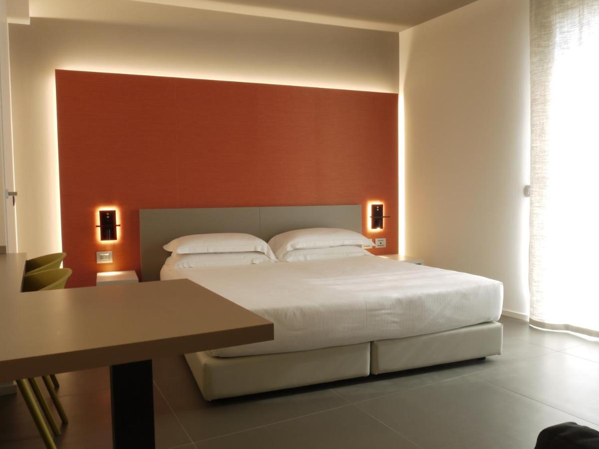 Rb Del Teatro&Apartaments Imola Eksteriør bilde