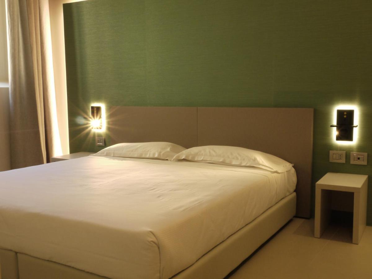 Rb Del Teatro&Apartaments Imola Eksteriør bilde